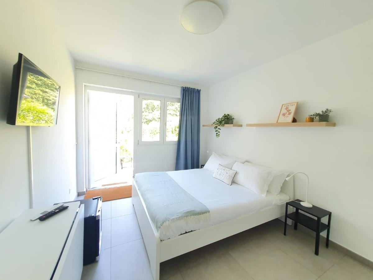 Le Betulle Studios By Quokka 360 - Studio Apartments By The Origlio Lake Ngoại thất bức ảnh