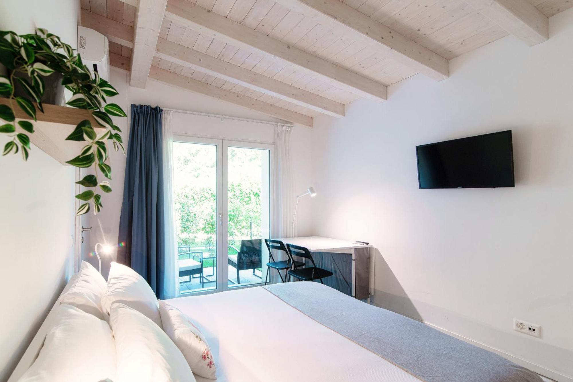 Le Betulle Studios By Quokka 360 - Studio Apartments By The Origlio Lake Ngoại thất bức ảnh