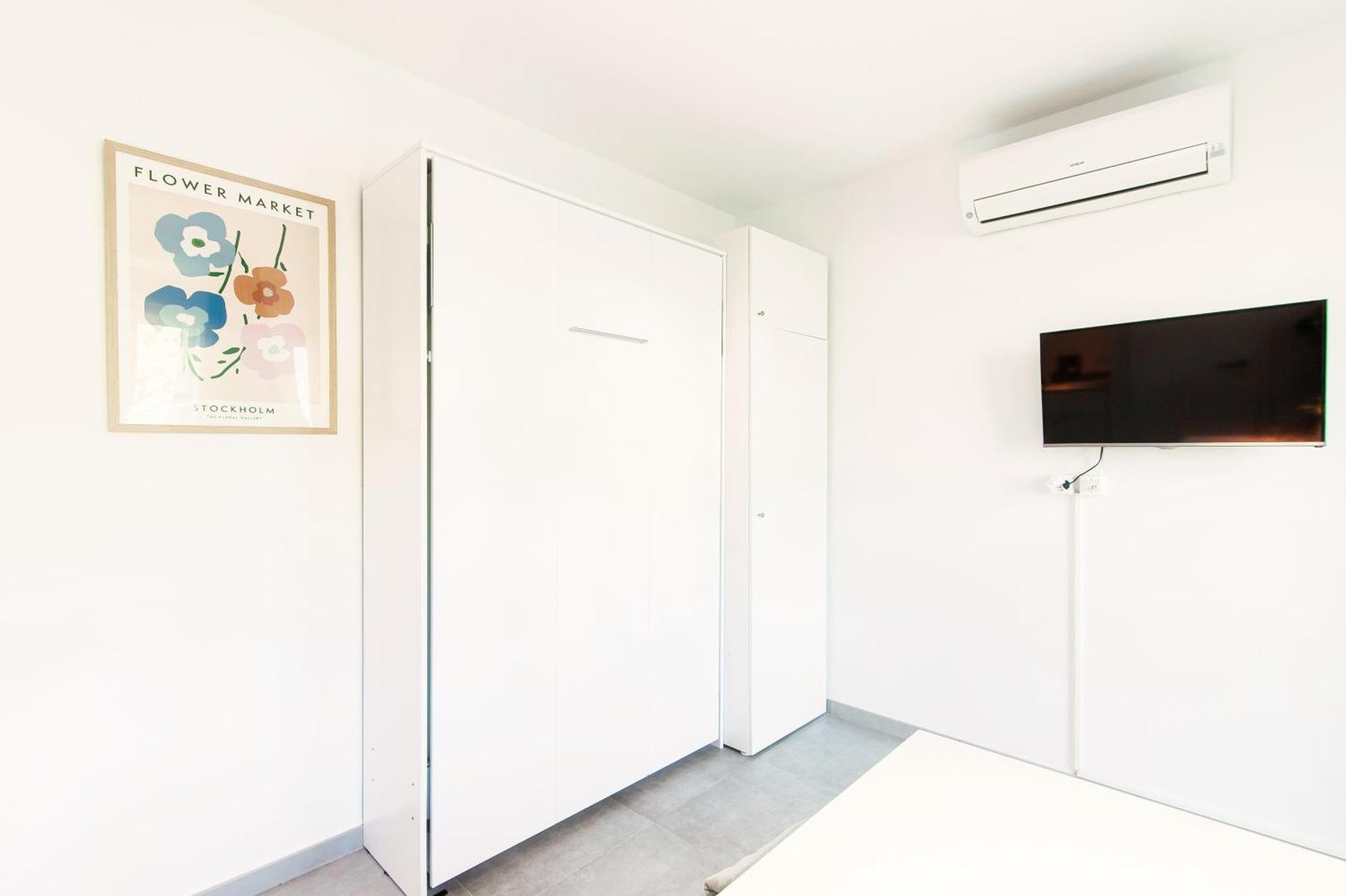 Le Betulle Studios By Quokka 360 - Studio Apartments By The Origlio Lake Ngoại thất bức ảnh